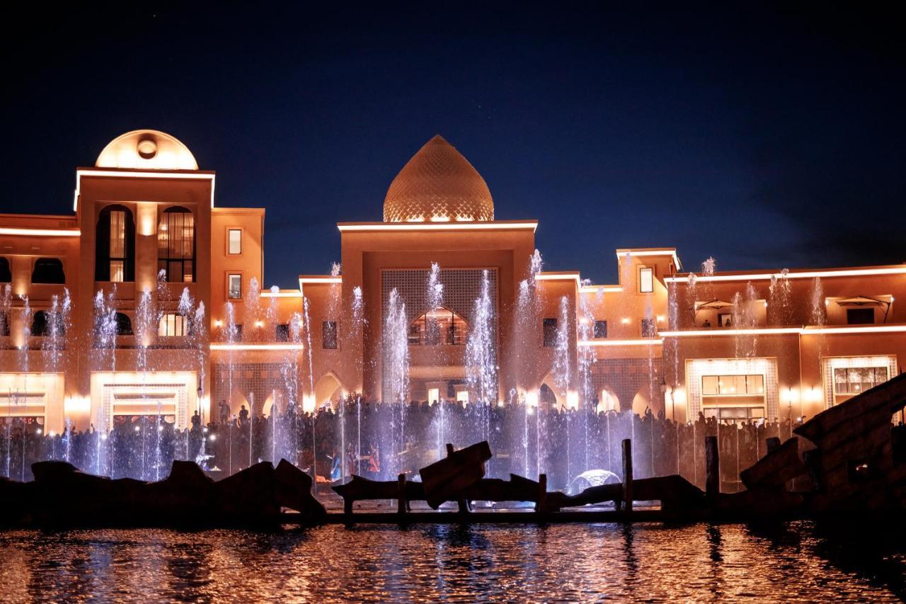 Karavansaray Turkistan Harbour Hotel -Flying Theatre Access 외부 사진 The fountains at the Emirates Palace