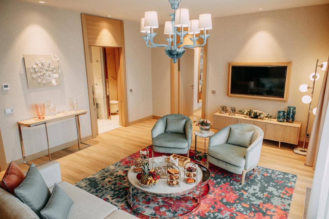 Karavansaray Turkistan Harbour Hotel -Flying Theatre Access 외부 사진 A suite at the hotel