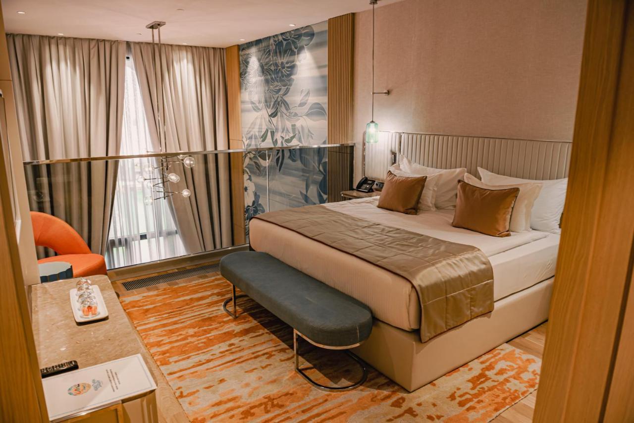 Karavansaray Turkistan Harbour Hotel -Flying Theatre Access 외부 사진 A room at the hotel