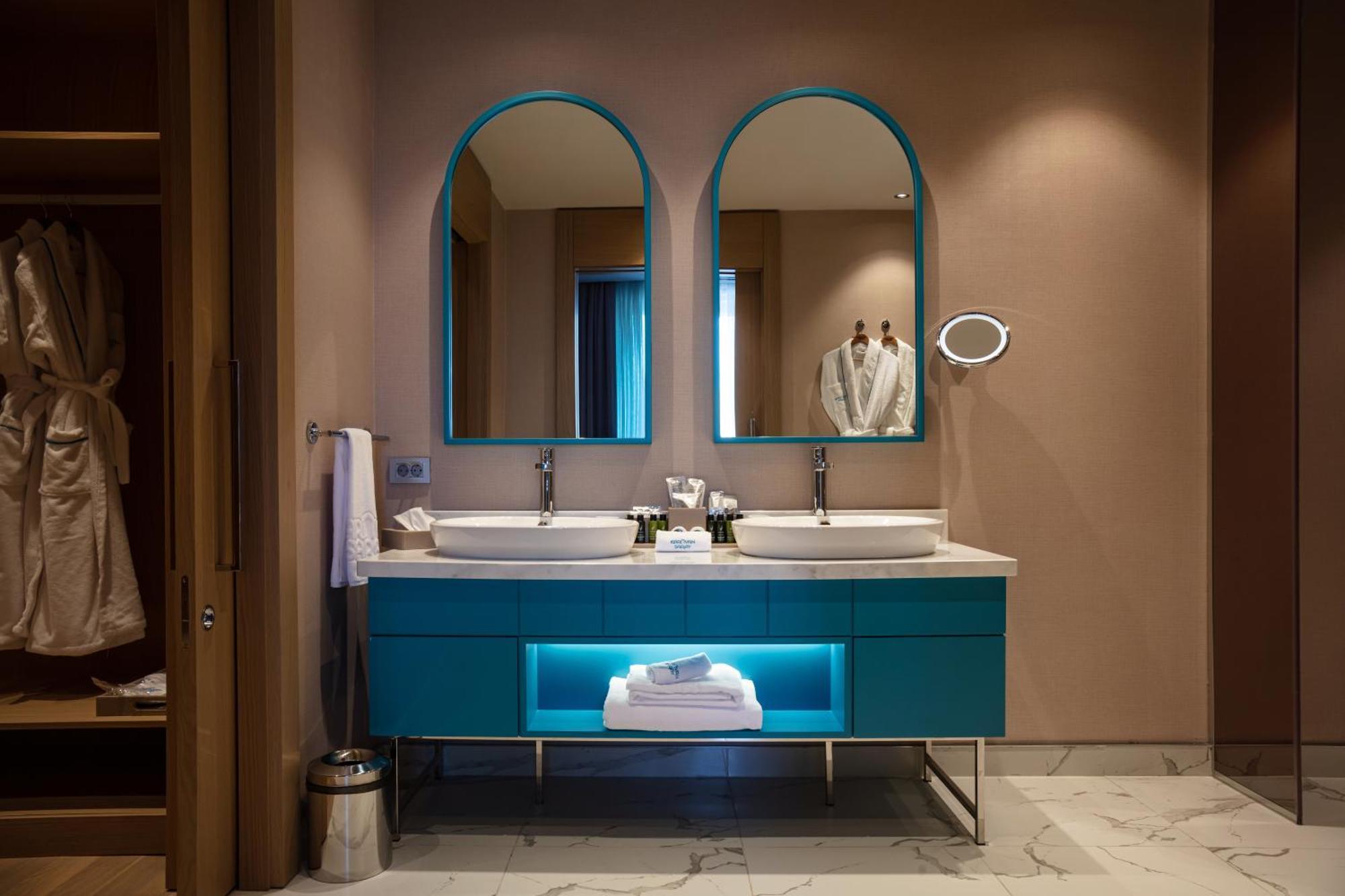 Karavansaray Turkistan Harbour Hotel -Flying Theatre Access 외부 사진 Bathroom