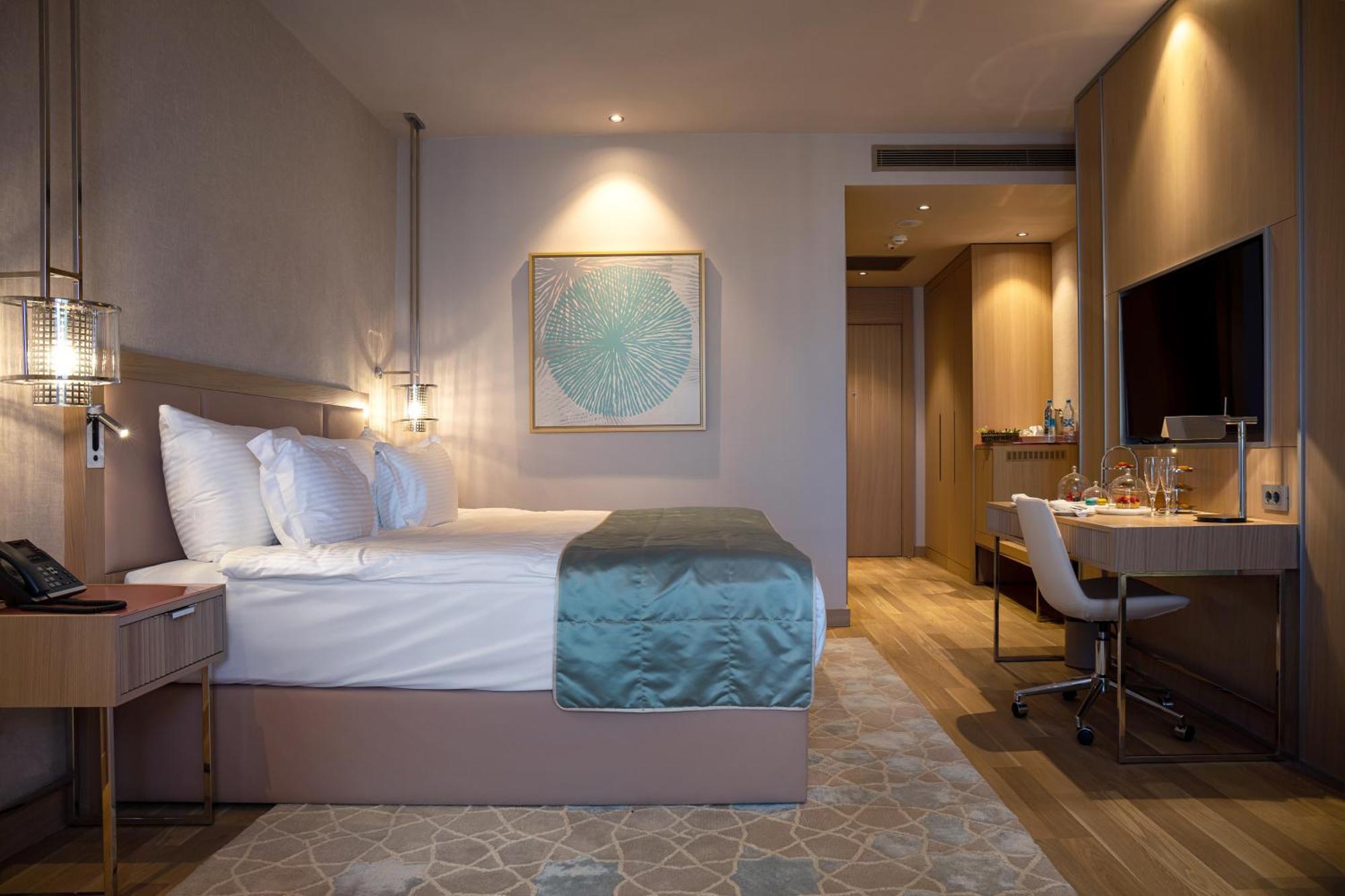 Karavansaray Turkistan Harbour Hotel -Flying Theatre Access 외부 사진 Deluxe Room